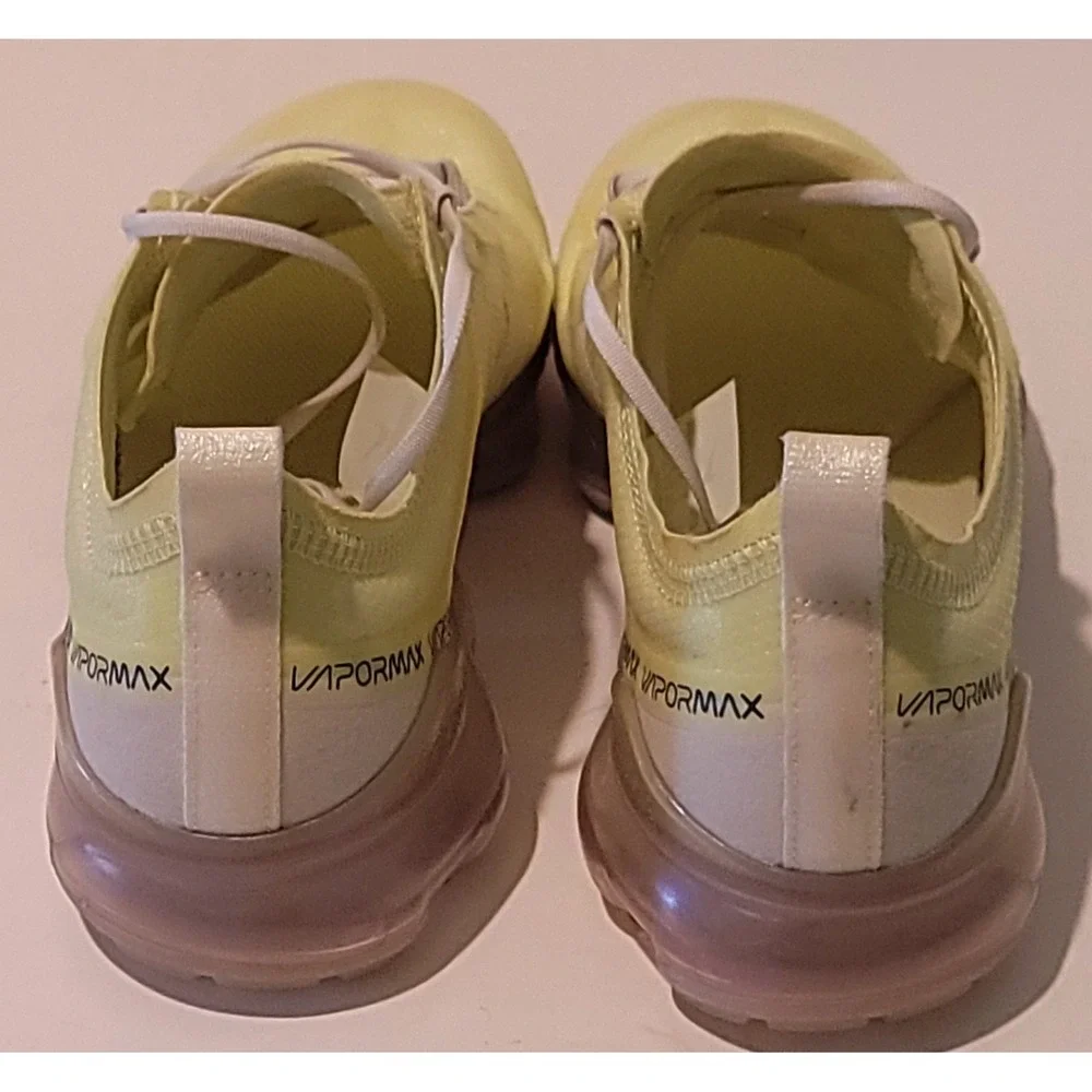 Nike Women's Air VaporMax SE Luminous Green Sneakers CI1246-302 Size 6.5 - Picture 5 of 7